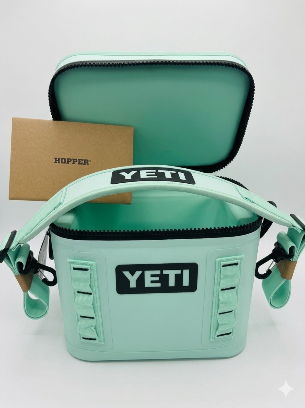 YETI HOPPER FLIP 8 SOFT COOLER - Picture 2 of 5